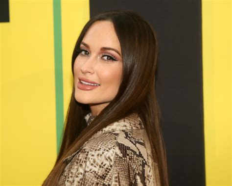 kasey musgraves bikini|Kacey Musgraves in Bathing Suit Shares Rare。